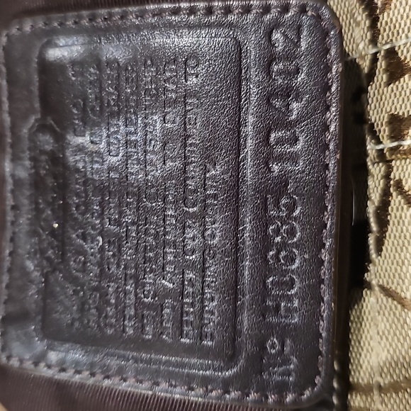 Coach Soho Crossbody 2006 10402 - Picture 12 of 13